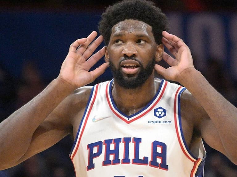 NBA/Joel Embiid 上傳自己跳投和 Jordan、Kobe 對比影片引話題,三人進攻步法像到爆~