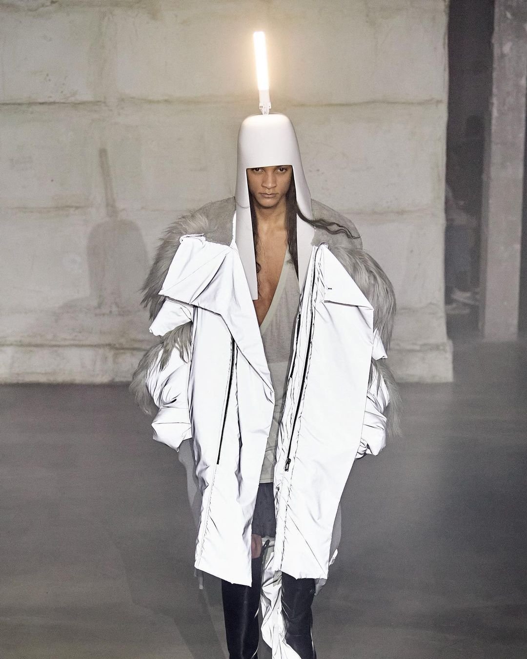 Rick Owens 2022 秋冬男裝走秀