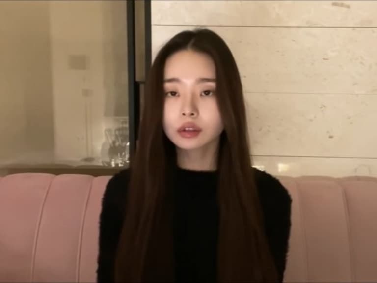 《單身即地獄》宋智雅清空百萬頻道與社群，上傳 4 分鐘影片哽咽道歉：「我會深刻反省，請放過我的家人！」