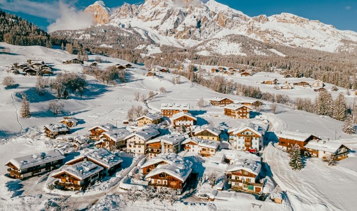 義大利北部小城 Cortina d'Ampezzo，Stefania Constantini 的家鄉