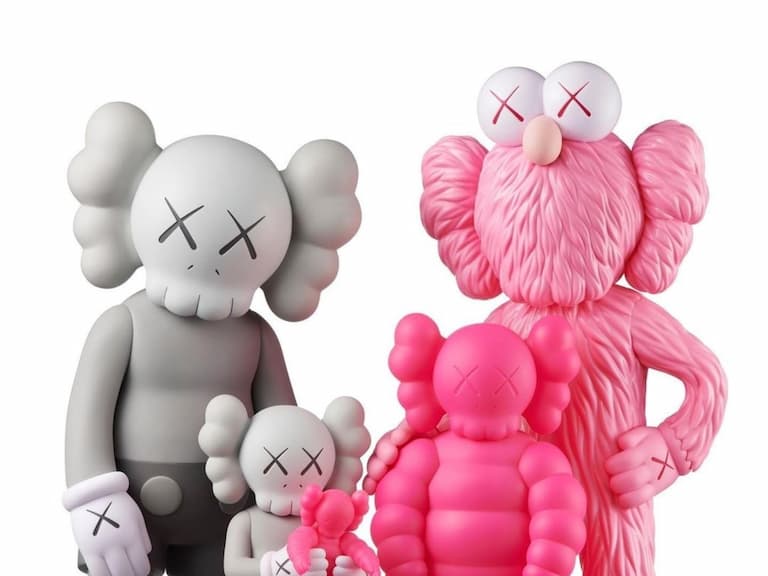 KAWS 全新 FAMILY 系列公仔將在情人節開賣，還未釋出就已飆漲近 5 倍售價！