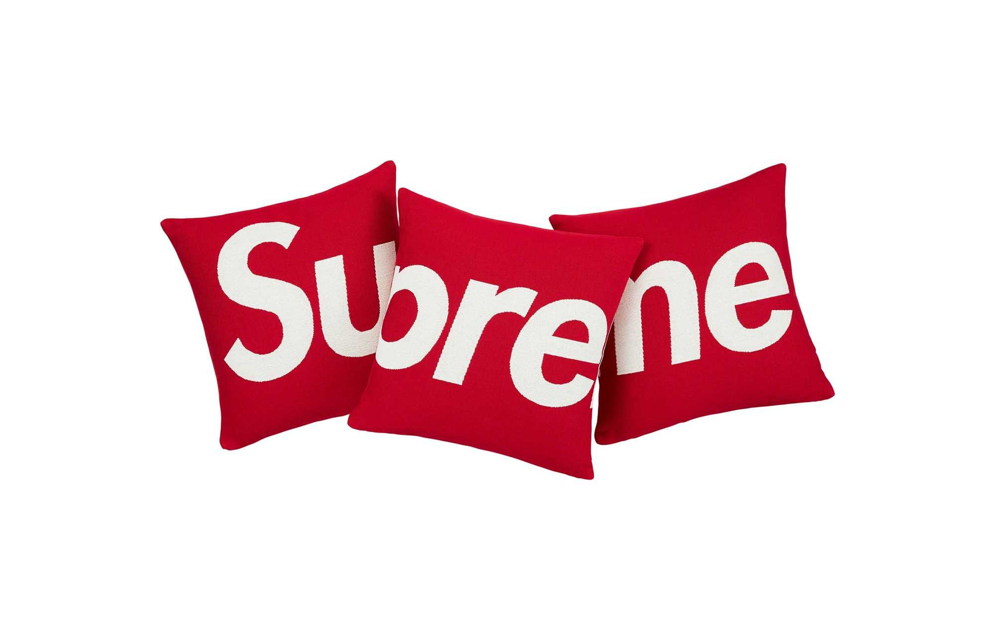 Supreme 小物