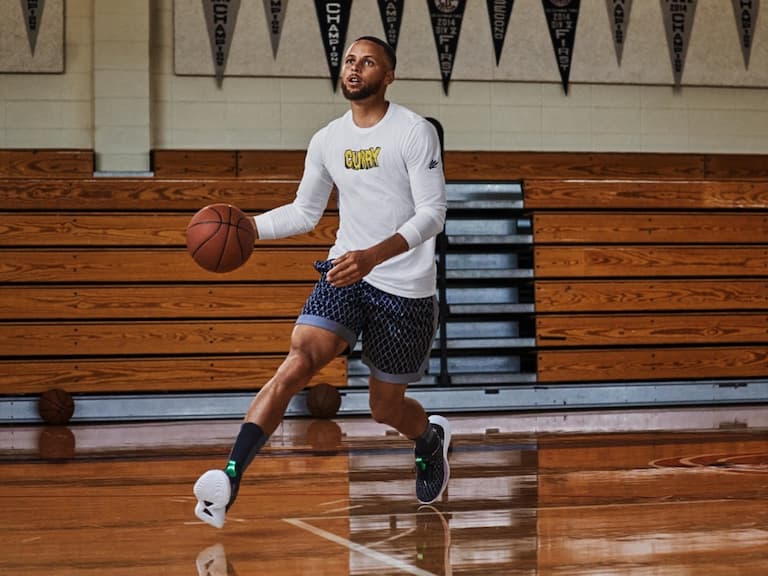 2022 籃球鞋 10 雙推薦盤點，Nike、UA 這幾雙全是 NBA 球星愛用款！
