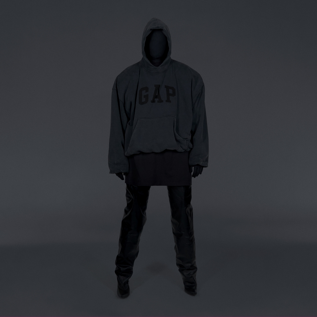 YEEZY GAP 聯名