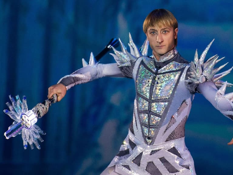 俄羅斯花式滑冰皇帝 Evgeni Plushenko 宣揚愛國：「俄羅斯人不必感到羞恥」，遭批「被洗腦了！」
