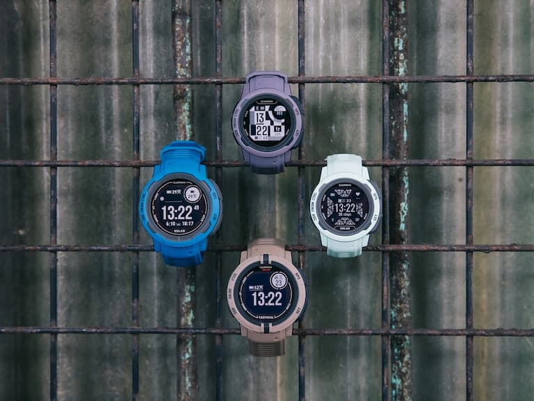 「跳出自我」：跟著本能走，做自己最酷！ 戴上 GARMIN INSTINCT 2， 不只放膽舞動，更要成為街頭風格焦點！
