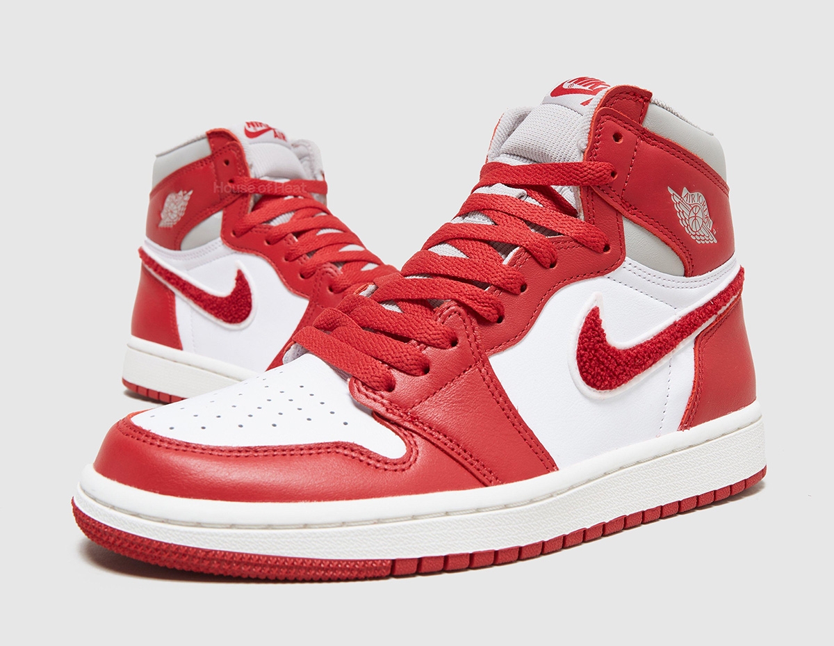 Air Jordan 1 High OG「Chenille」