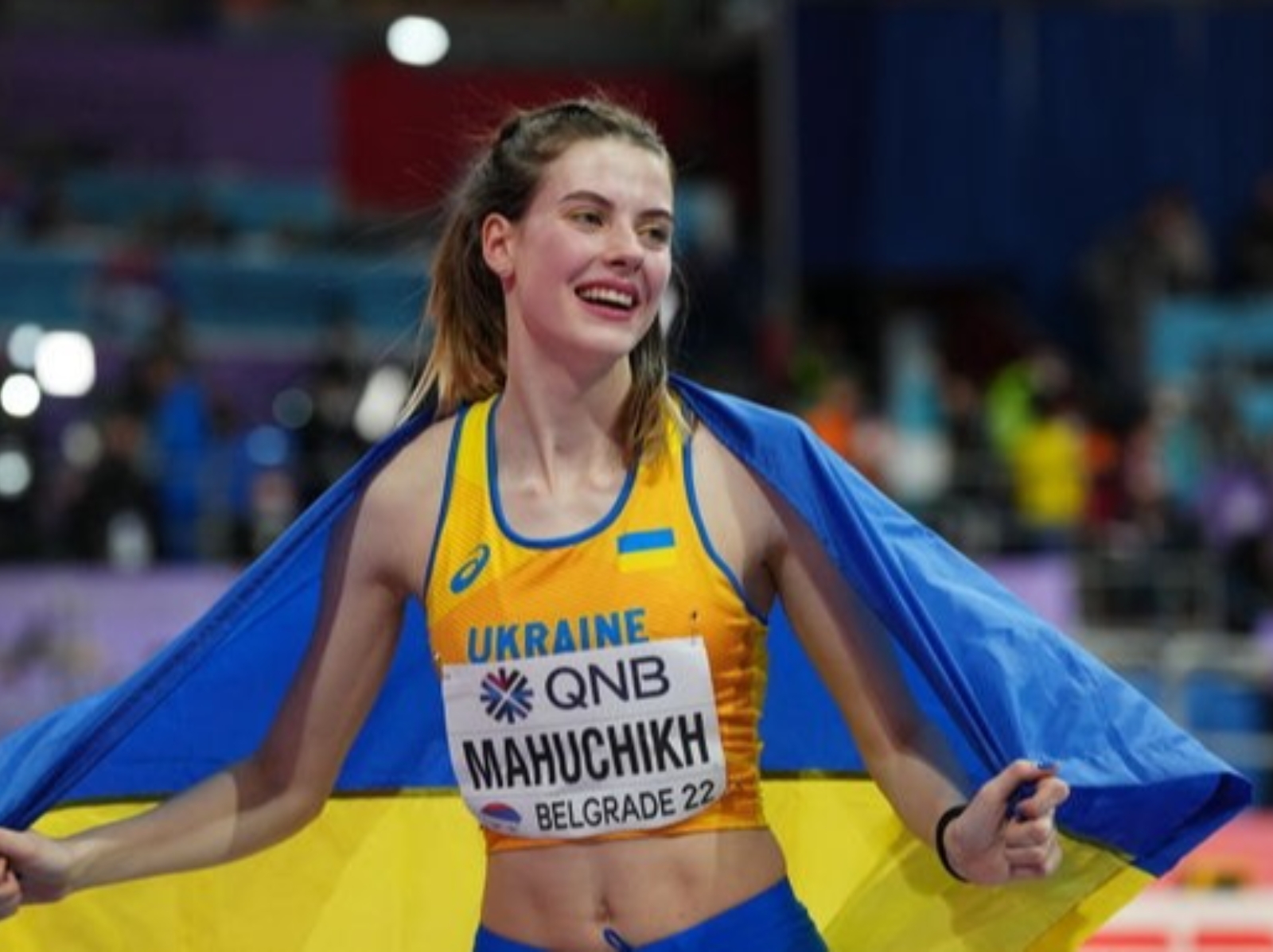 曾躲地牢三天！烏克蘭跳高女神 Yaroslava Mahuchikh 世錦賽奪金，淚崩：「這面金牌對我的國家相當重要！」