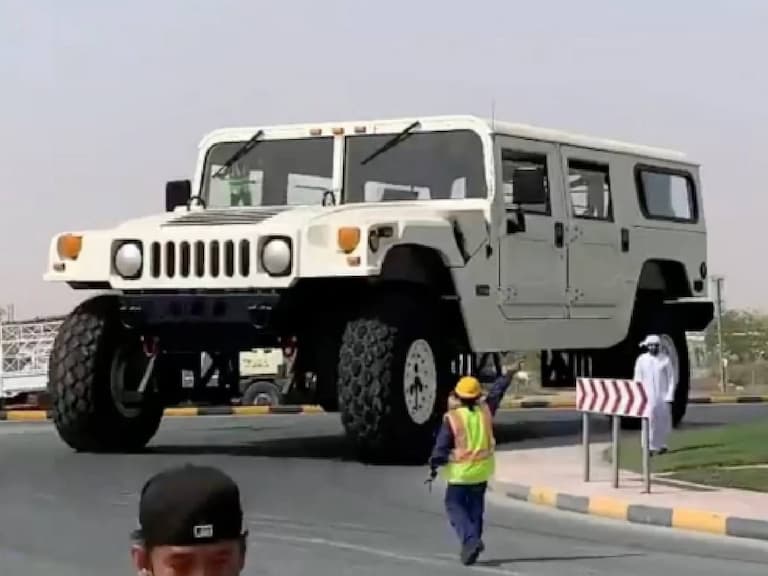 「巨無霸悍馬車」HUMMER H1 X3 有廁所、臥室，主人是阿拉伯王室成員 Rainbow Sheik！