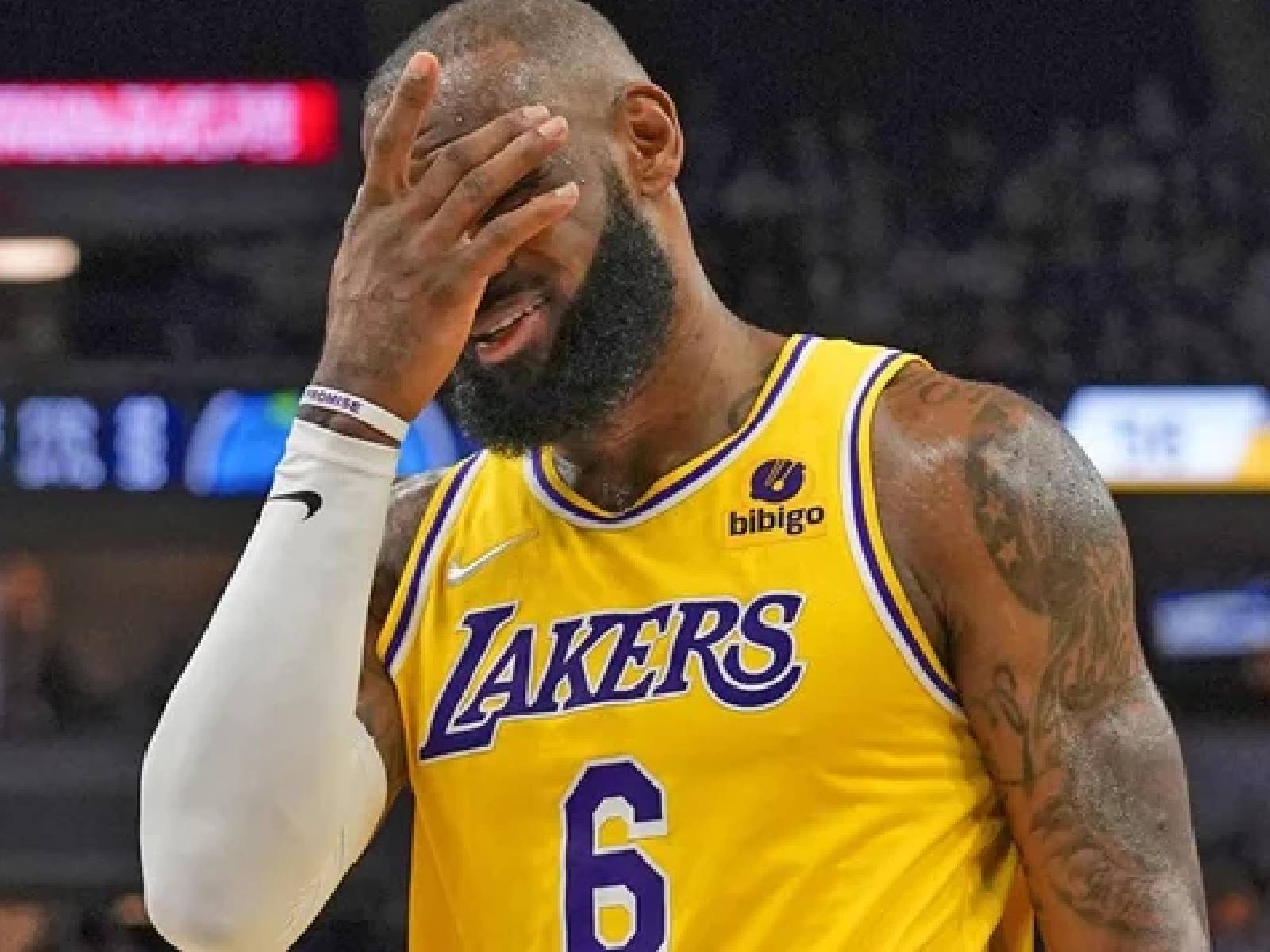 NBA／「詹皇」LeBron James 左腳 90 度扭傷卻打完全場，賽後：「我不知道我是如何完成比賽」
