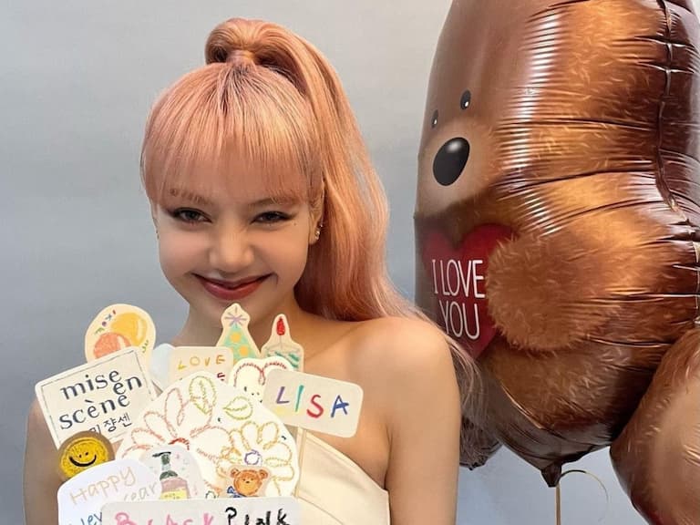 BLACKPINK Rosé 沒能祝 LISA 生日快樂,遭酸民嘔吐洗版:「Fake Friend!」