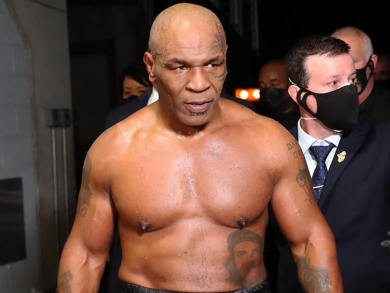 網紅拳手 Jake Paul 希望「拳王泰森」Mike Tyson 同意用 86 億打一場,喊話:讓我們玩得開心點吧!