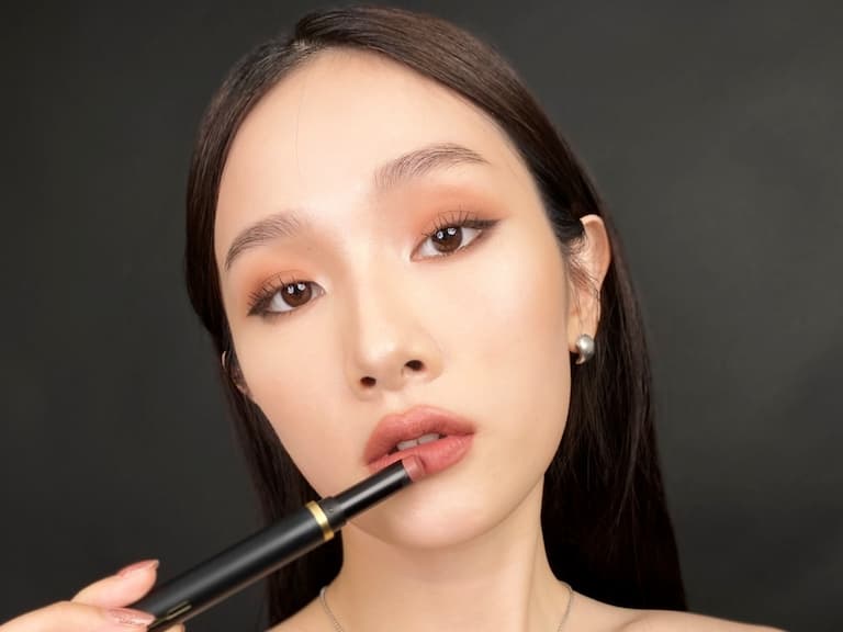 【美妝小燒貨】MAC 好燒、GUCCI 欠敗!2022 「唇彩話題色號懶人包」默默分享給男友就對了!