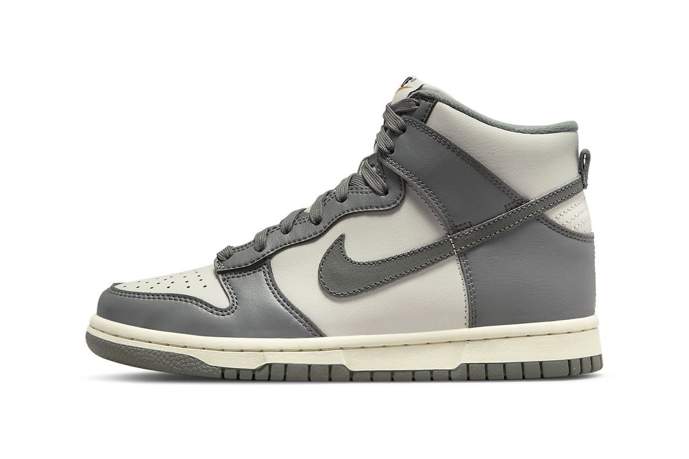 Nike Dunk High「Grey/Sail」