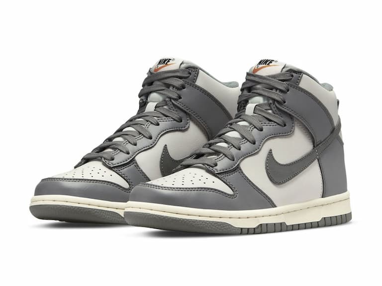 Nike Dunk High「Grey/Sail」灰色調搭配米白中底，超到位復古感今年必收！