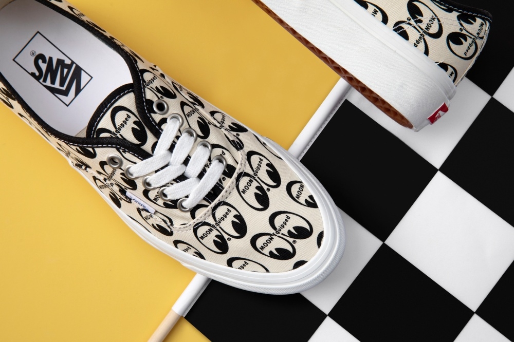 VANS X MOONEYES