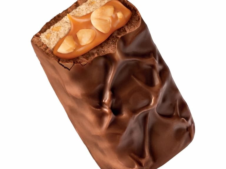 網傳 Snickers 士力架將去除招牌「青筋」，官方出面闢謠：還是會留著啦！