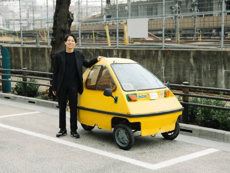 日本賽車手織田祥平開微型車 BUBU501暢遊東京澀谷，「1 人座的三輪車」比超跑還吸睛！