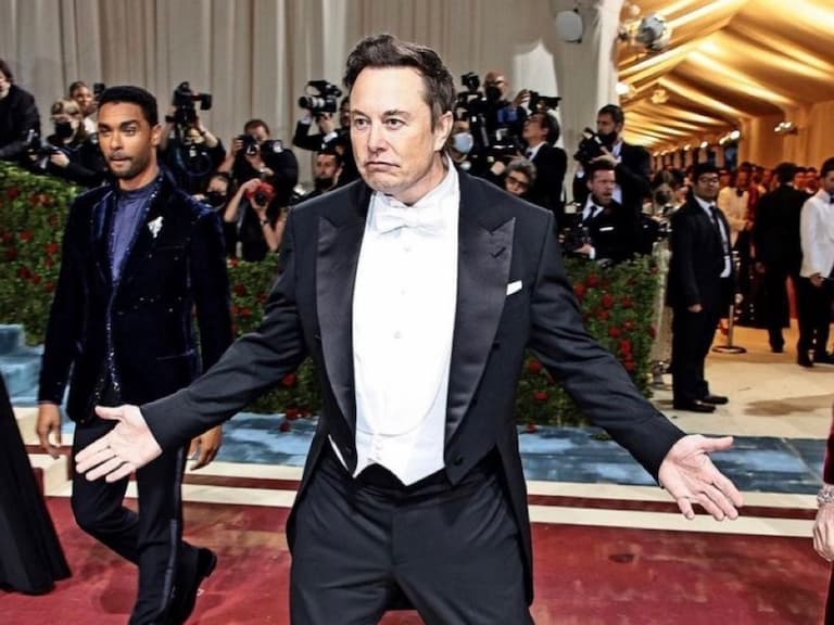 馬斯克 Elon Musk 出席 2022 MET Gala 時尚盛宴!收購 Twitter 臉上難掩喜樂!