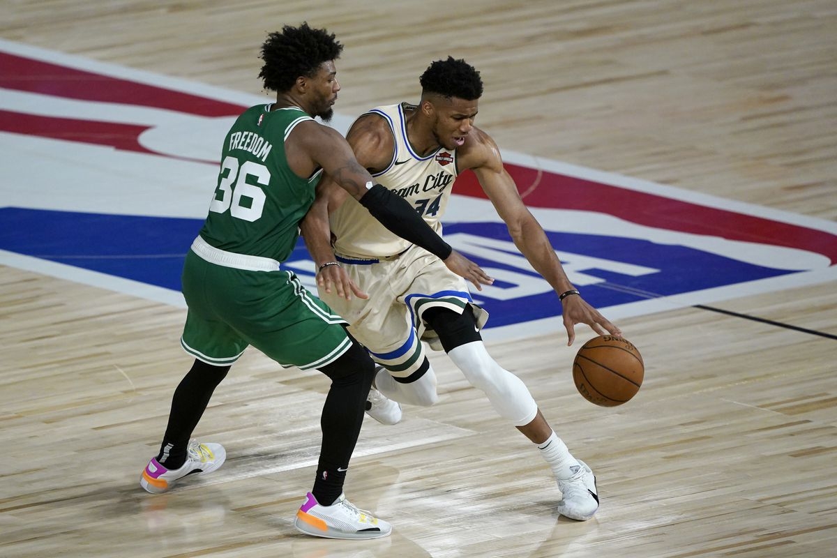 本屆年度最佳防守球員（DPOY）的 Marcus Smart 歷來防守表現不俗，能防守公鹿「字母哥」Giannis Antetokounmpo 、Stephen Curry 等球星！