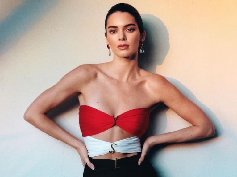 坎達兒珍娜 Kendall Jenner 不會切小黃瓜,親媽急喊私廚幫切遭網酸:「完全沒有生活技能!」