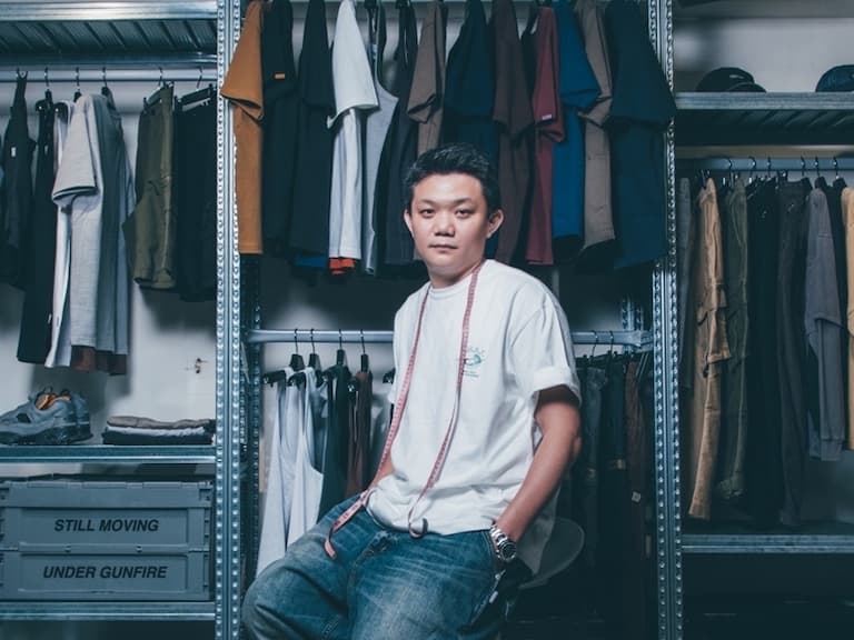 擔心激凸、領口皺荷葉邊?夏日必備「短TEE」怎麼選!?讓職人 ROM 分析最適合你的材質與版型!