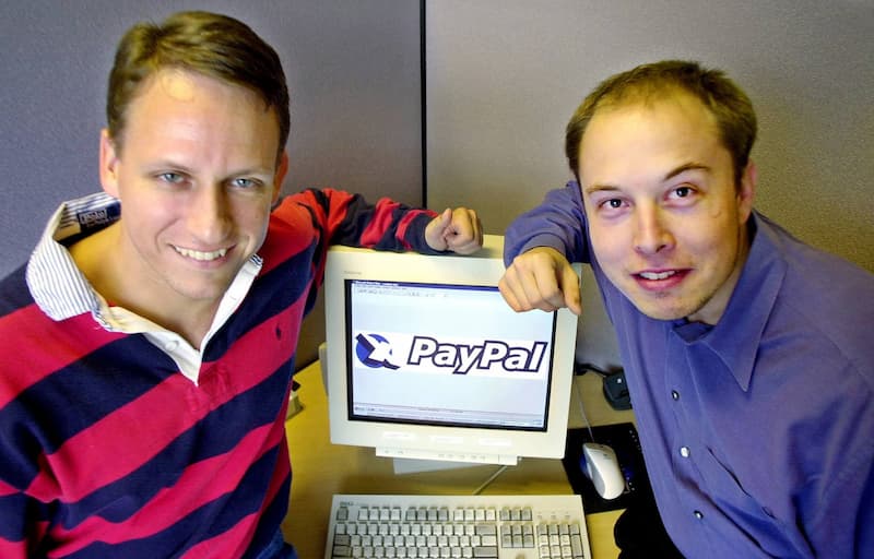 馬斯克與人在 28 歲創立 PayPal 前身，並於 30 歲出任 PayPal 執行長！