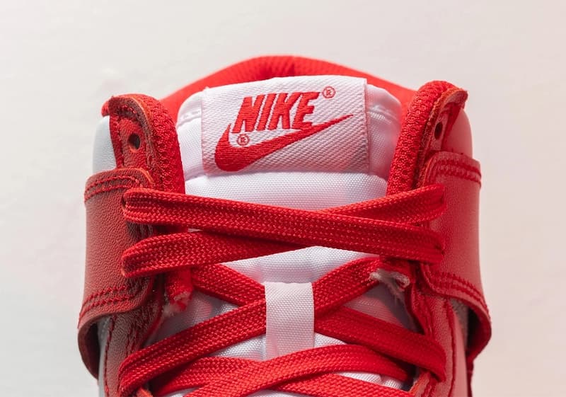 Nike Dunk High「Championship Red」