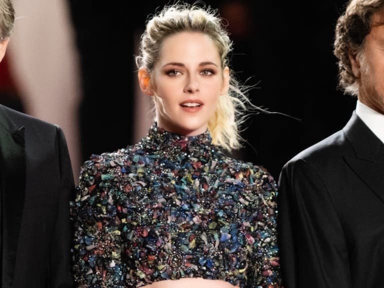 克莉絲汀史都華 Kristen Stewart 坎城影展曬刀割馬甲線引熱議！私下 2 招鍛鍊技巧大公開～