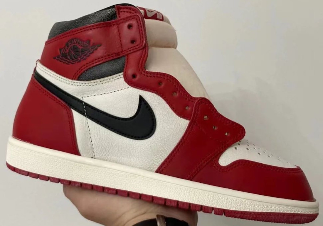 Air Jordan 1 High Chicago