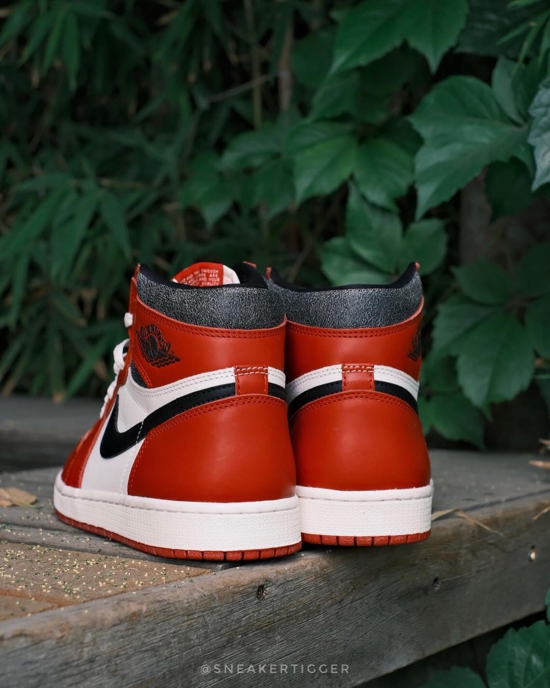 Air Jordan 1 High Chicago