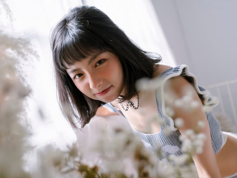 【野生抓正妹】鹽系正妹翁捲捲脫出唯美純慾！首發寫真大尺度也能氣質美！