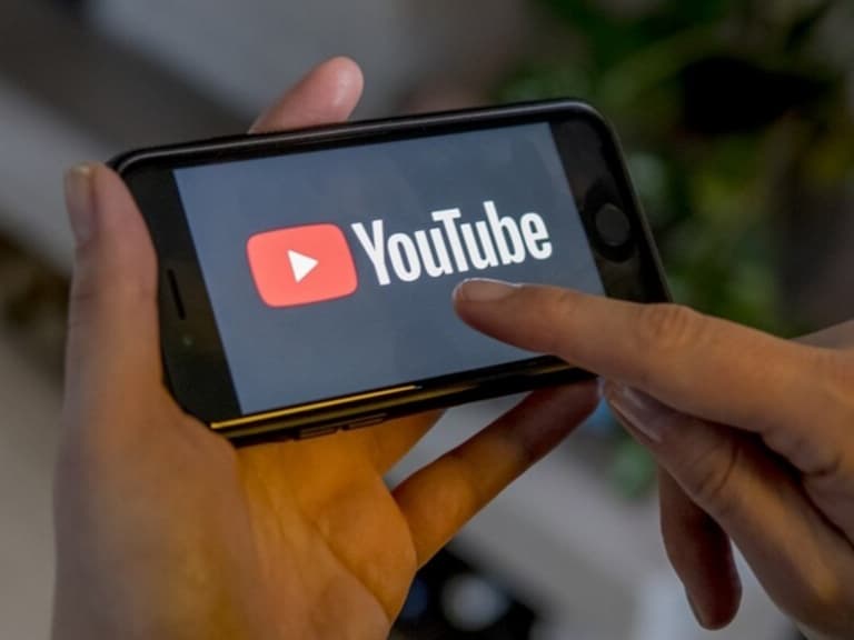全球首富馬斯克怒批 Youtube「詐騙廣告太多」,網友們紛紛鼓吹買下它!