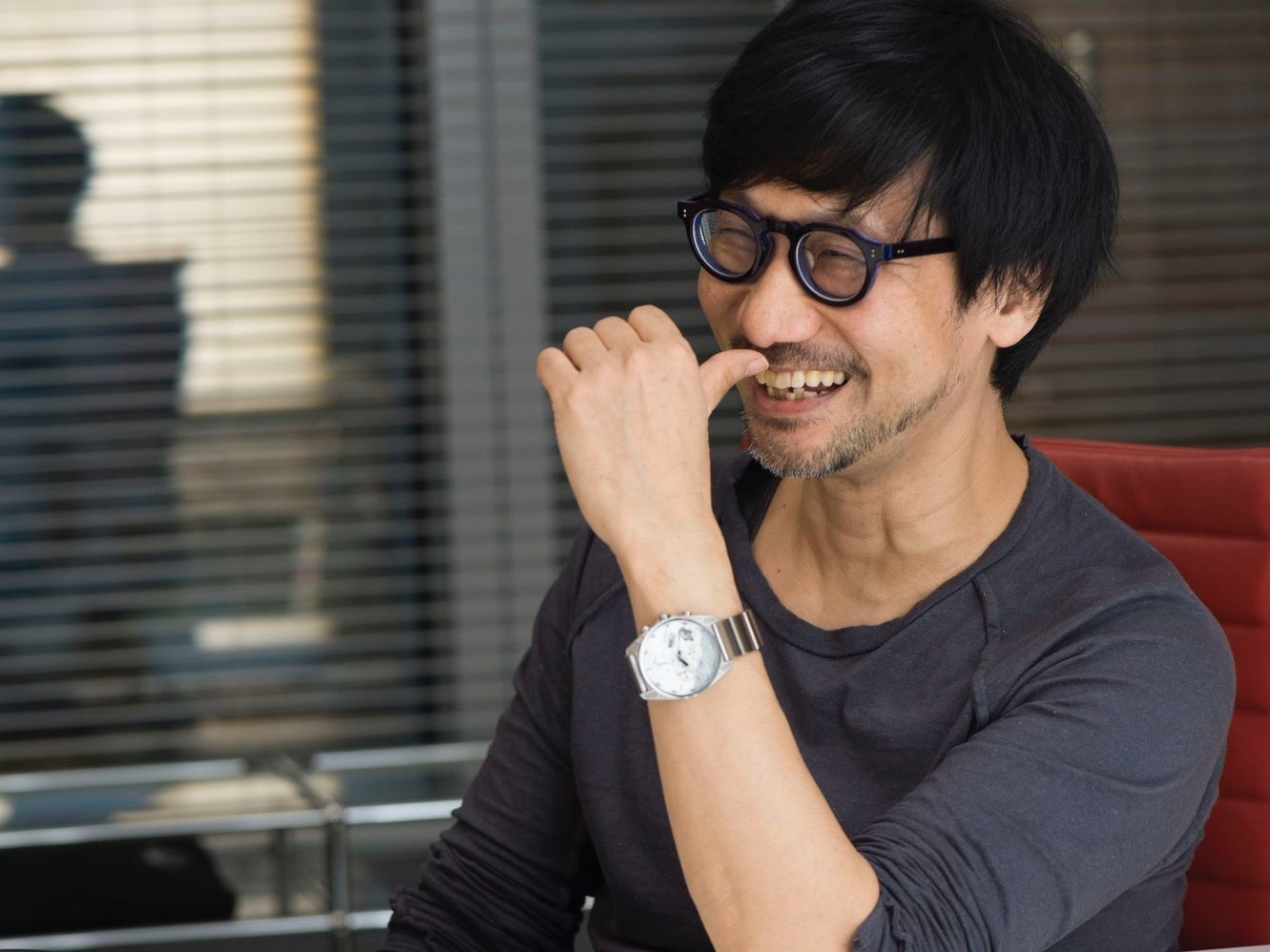 《死亡擱淺》遊戲名製作人小島秀夫宣布與微軟 Xbox 合作，索尼 PS 要頭痛了嗎？