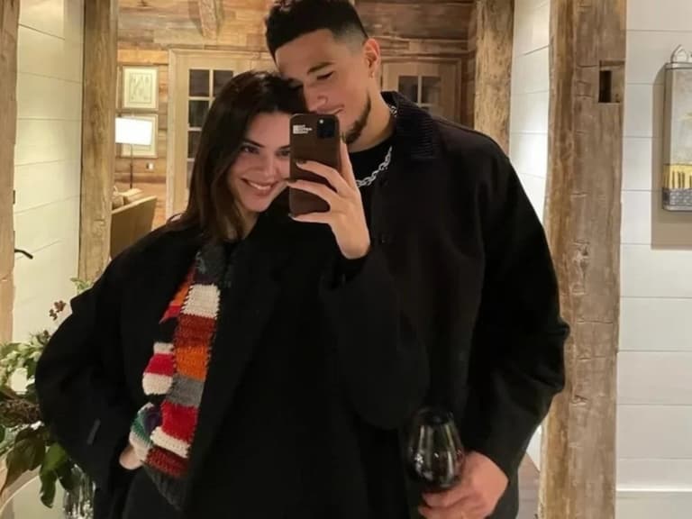 「NBA 球員收割機」 Kendall Jenner 驚傳與 Devin Booker 正式分手,時間點竟巧妙選在太陽遭獨行俠淘汰後...