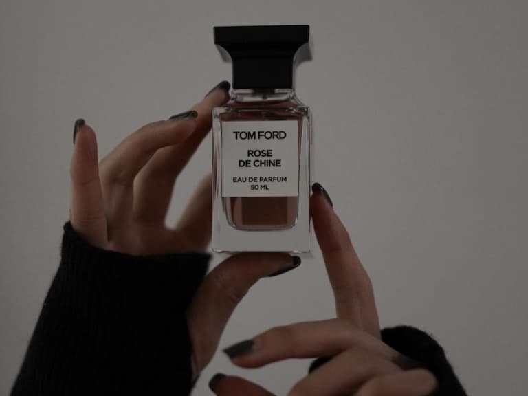 【美妝小燒貨】嬌蘭放縱情慾、TOM FORD 讓男人捉摸不定...5 款撩人香水盤點,還不快照抄筆記!