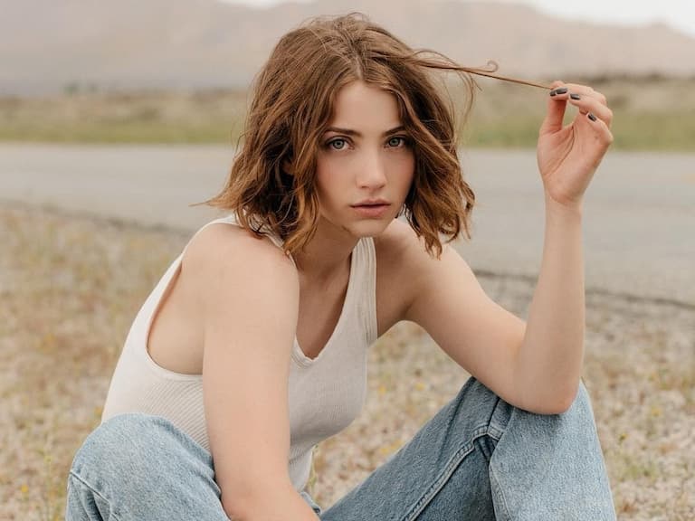 《航海王2》真人版第二季「娜美」艾蜜莉路德 Emily Rudd 是誰？身高 165、身價破千萬、恐怖電影小天后 10 件事認識！