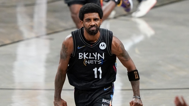 籃網看板球星之一的 Kyrie Irving 究竟能否到湖人，令球迷們感到好奇