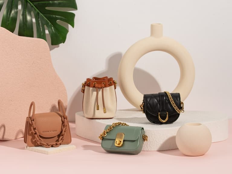 CHARLES & KEITH 戀戀夏日迷你包組,四款品牌經典小廢包,擁抱盛夏療癒片刻