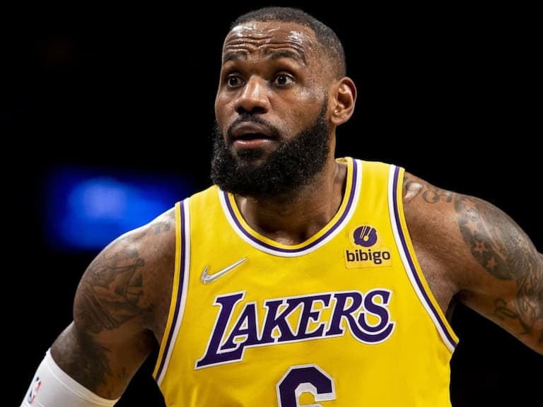 「詹皇」LeBron James 被網球名將 Berrettini 形容像大猩猩惹種族爭議，事後道歉：「他是我的偶像」