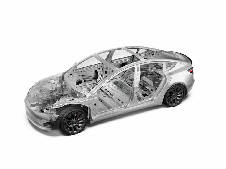 中國卷商拆解要價百萬的特斯拉 model 3 進行投資分析,卻引來「搞噱頭」質疑!