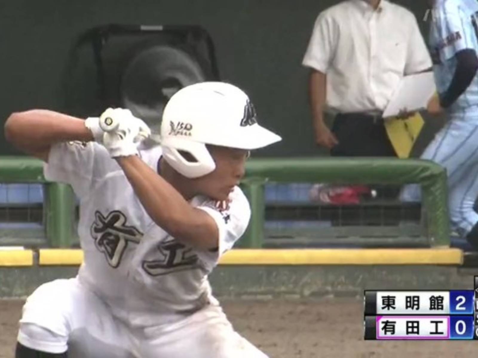 日本高中棒球員「左右開弓」打擊引 MLB 大聯盟官方熱議，NBA 運動名人喊：「這太狂了！」