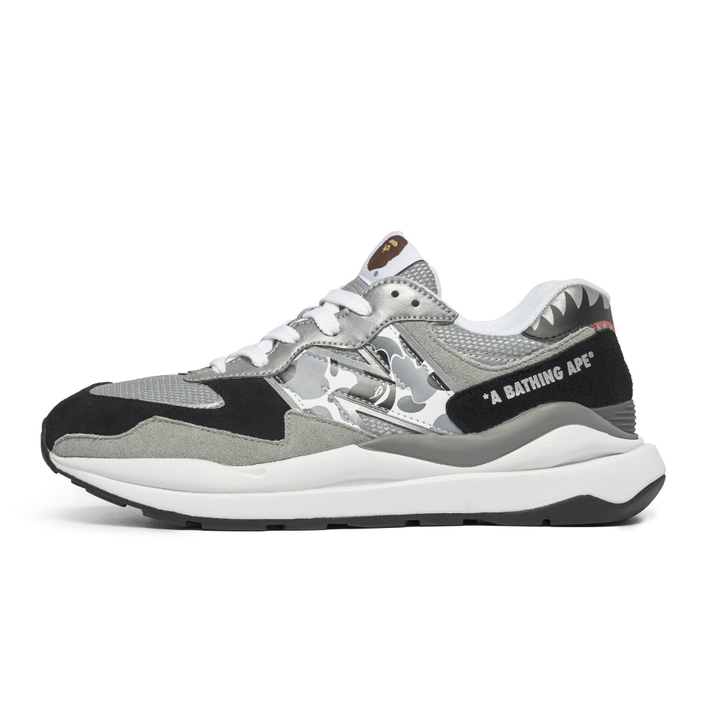 A BATHING APE® × NEW BALANCE 聯乘系列