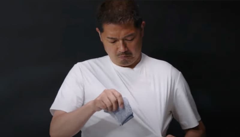 日本推出「拉麵 T-Shirt」，號稱永遠不會留下湯漬！