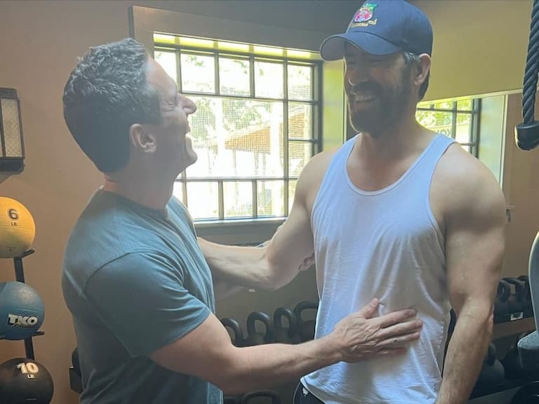 萊恩雷諾斯 Ryan Reynolds《死侍 3》鍛鍊,曬爆大臂肌引網驚:「緊身衣確定塞得下?」