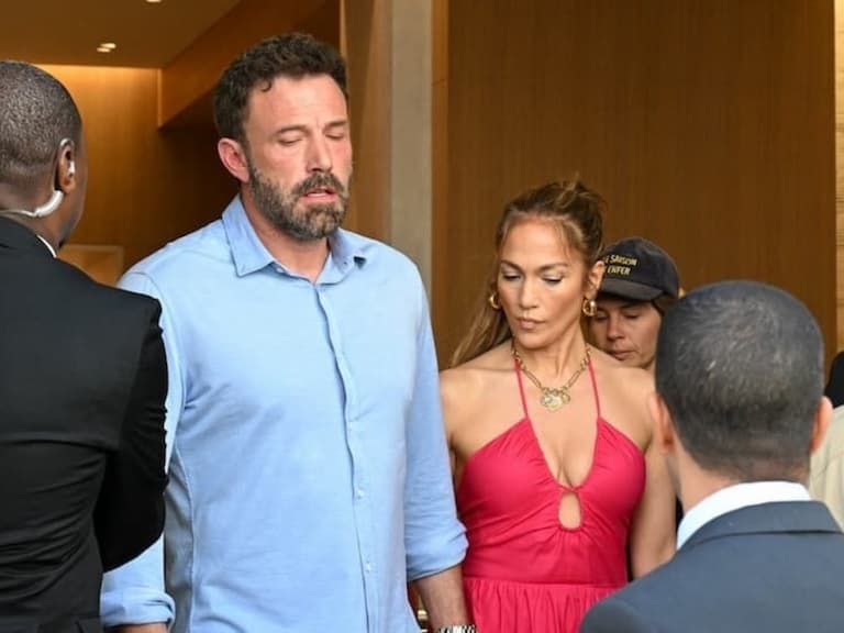 班艾佛列克 Ben Affleck 與珍妮佛羅培茲新婚後爆憔悴,前妻關心:「很怕他蠟燭好幾頭燒!」