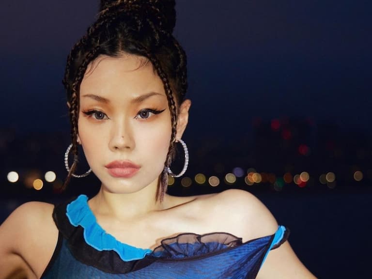 《中國說唱巔峰對決》萬妮達真的整形了嗎？歐美妝容其實是她變臉關鍵！