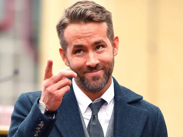 萊恩雷諾斯 Ryan Reynolds 訪談取笑巨石強森的光頭:「就像堅硬如磐石的丁丁!」