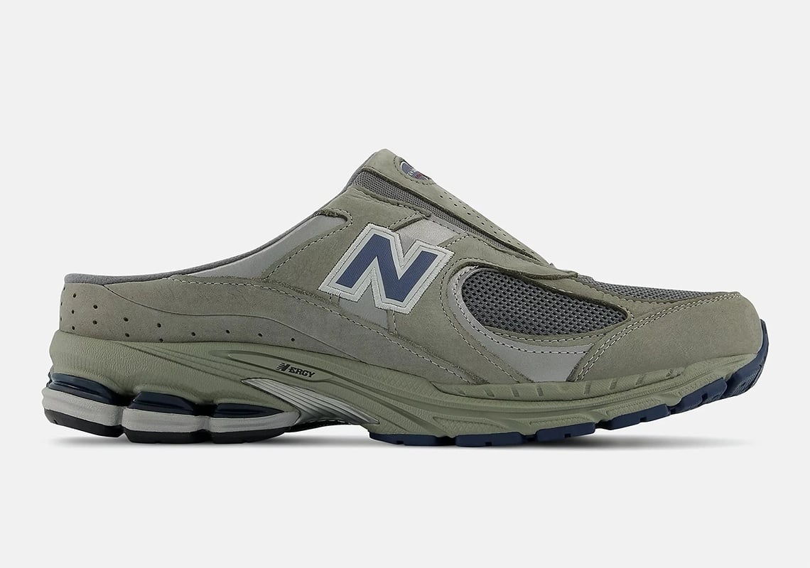 New Balance 2002R Mule