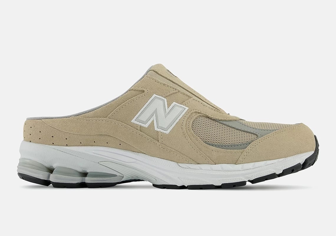 New Balance 2002R Mule